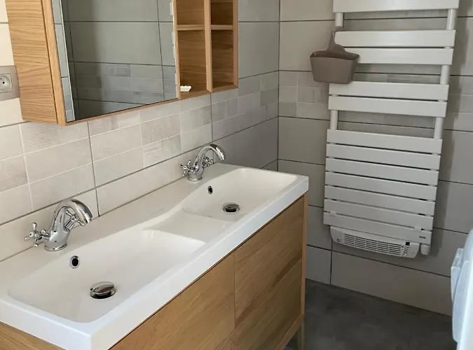 Des Brimbelles Semesterbostad